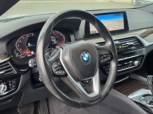 Used 2020 BMW 540i w/ Executive Package image 14
