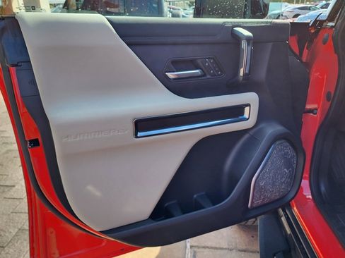 New 2026 GMC Hummer EV 4x4 Crew Cab image 14