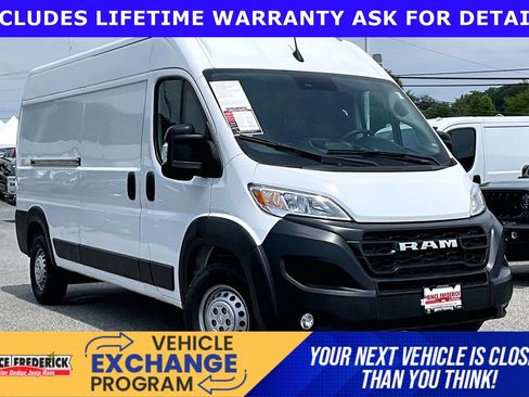 Used 2024 RAM ProMaster 2500 w/ Convenience Group FWD image 1