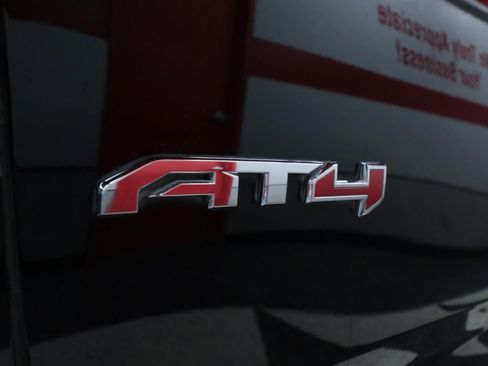 Used 2022 GMC Yukon AT4 image 39