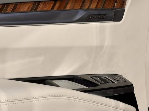 Certified 2025 Cadillac Escalade ESV Sport Platinum w/ LPO, ONYX Package image 24