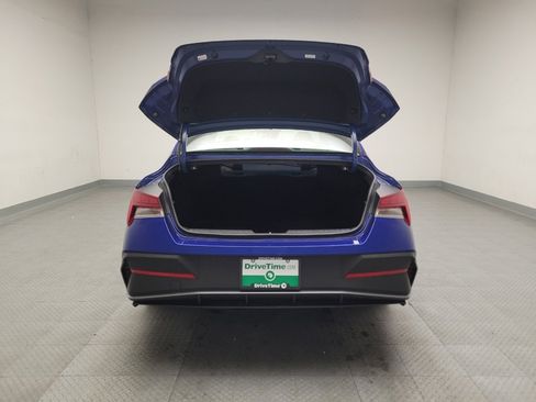 Used 2024 Hyundai Elantra Blue image 29