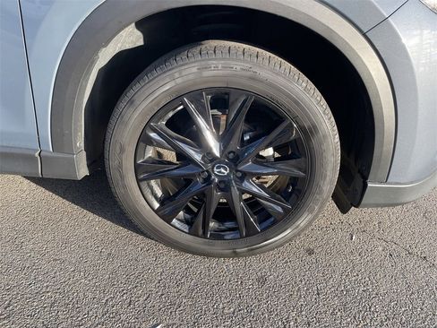 Used 2023 MAZDA CX-5 Carbon Edition image 11