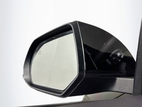 Used 2022 Hyundai Ioniq 5 SE image 16