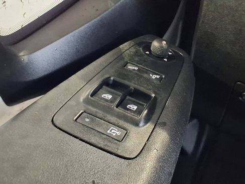 Used 2025 RAM ProMaster 2500 w/ Convenience Group FWD image 12