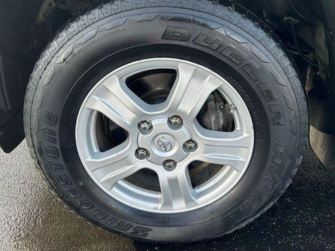 Used 2012 Toyota Tundra 4x4 Double Cab w/ Tow Pkg image 10