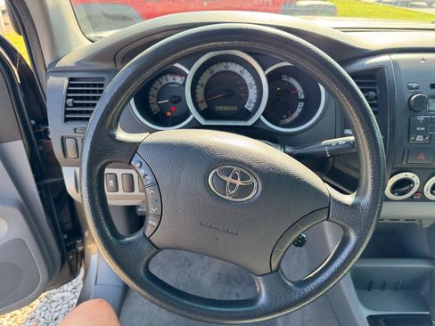 Used 2011 Toyota Tacoma 2WD Double Cab w/ Convenience Pkg image 27
