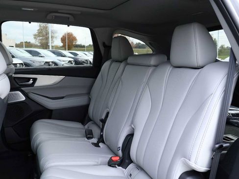 Certified 2026 Acura MDX SH-AWD w/ Technology Package image 13