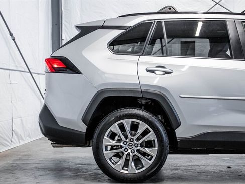 Used 2019 Toyota RAV4 XLE Premium w/ All Weather Liner Package image 14