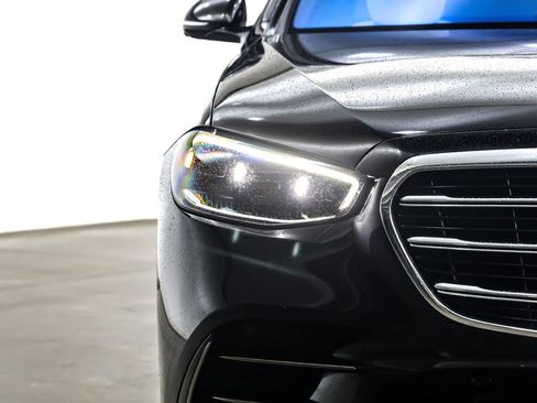 Certified 2025 Mercedes-Benz S 580 4MATIC Sedan image 16