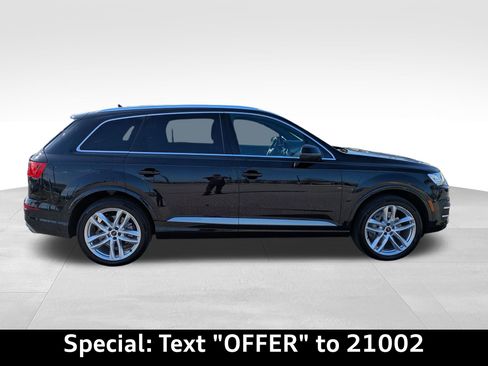 Used 2017 Audi Q7 3.0T Prestige image 2
