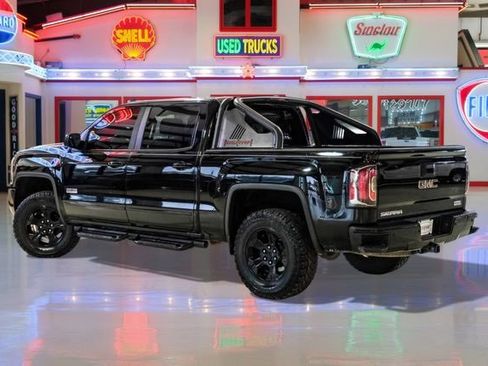 Used 2018 GMC Sierra 1500 SLT w/ All Terrain X Package image 4