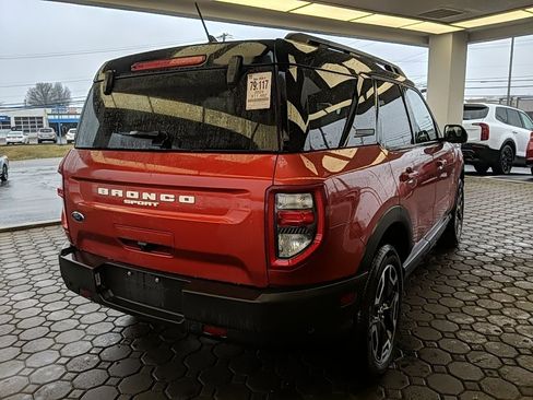 Used 2024 Ford Bronco Sport Outer Banks w/ Tech Package image 5