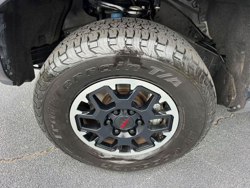 Used 2024 Toyota Tacoma TRD Off-Road AWD/4WD image 27