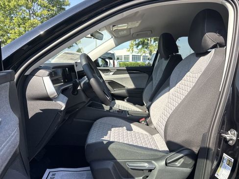 New 2025 Volkswagen Tiguan S image 11