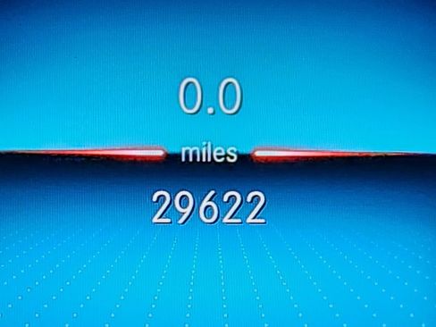 Used 2022 Mercedes-Benz GLE 350 4MATIC image 34