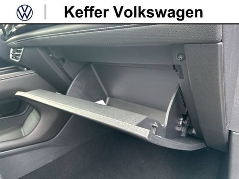 New 2026 Volkswagen Atlas SE FWD image 34