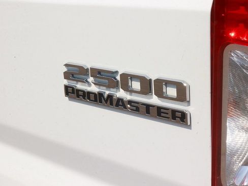 Used 2025 RAM ProMaster 2500 w/ U-Haul Equipment Group FWD image 9