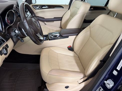 Used 2017 Mercedes-Benz GLS 450 4MATIC image 5