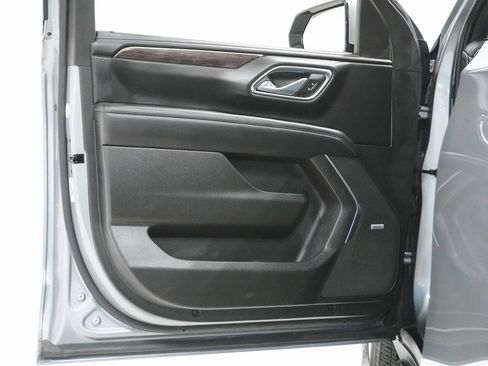 Used 2023 Chevrolet Tahoe LT image 14