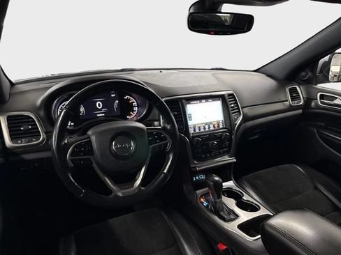 Used 2018 Jeep Grand Cherokee Altitude AWD/4WD image 23