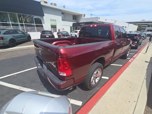 Used 2018 RAM 1500 Express w/ Express Value Package AWD/4WD image 3