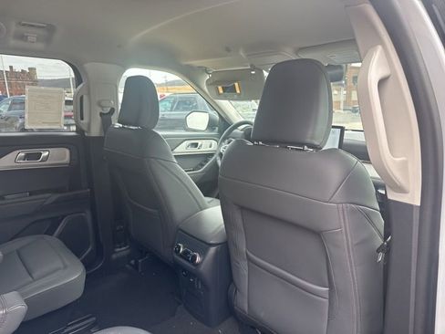 New 2026 Ford Explorer Active w/ Active Comfort Package AWD/4WD image 17