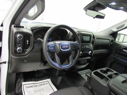 Used 2024 GMC Sierra 1500 Pro w/ Pro Value Package AWD/4WD image 32