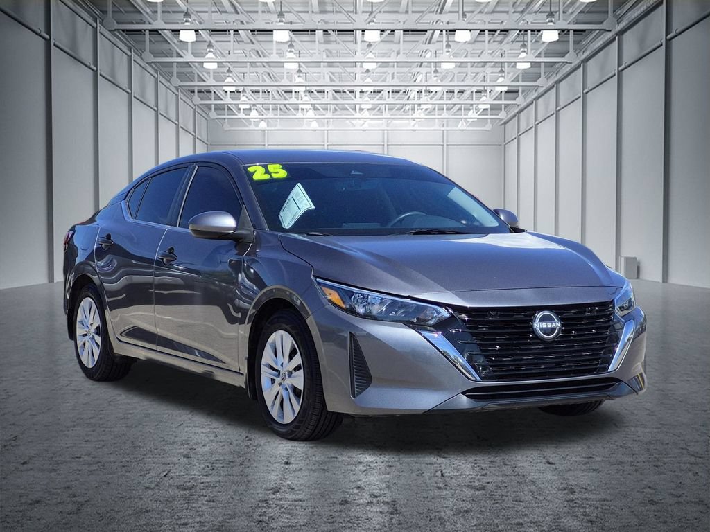 Used 2025 Nissan Sentra S FWD image 2