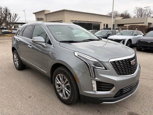 Certified 2023 Cadillac XT5 Premium Luxury w/ Technology Package image 4