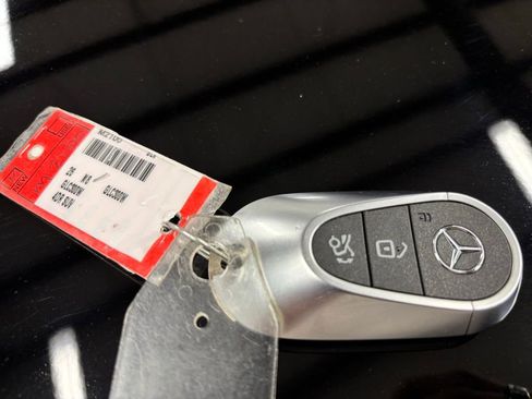 New 2026 Mercedes-Benz GLC 300 image 26