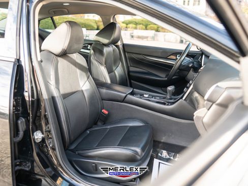 Used 2021 Nissan Maxima 3.5 SV w/ Floor Mat Group image 17
