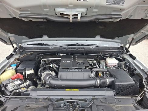 Used 2022 Nissan Frontier PRO-4X image 30