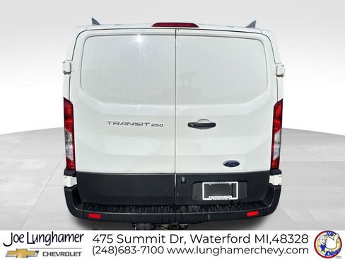 Used 2020 Ford Transit 250 Low Roof RWD image 4