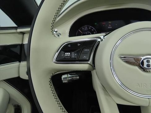 New 2025 Bentley Continental GTC image 19