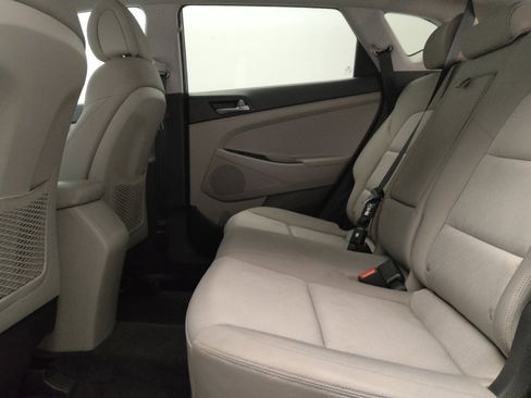 Used 2016 Hyundai Tucson SE w/ Option Group 02 FWD image 18