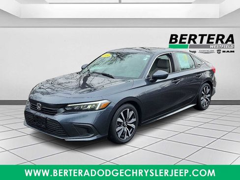 Used 2024 Honda Civic EX image 3