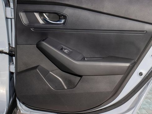 Certified 2025 Honda Accord SE image 13