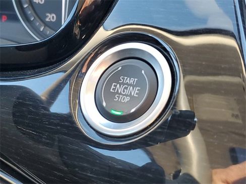 Certified 2024 Cadillac XT6 Premium Luxury w/ Technology Package image 21