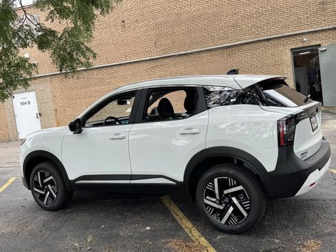 New 2026 Nissan Kicks SV w/ Cold Weather Package FWD image 22