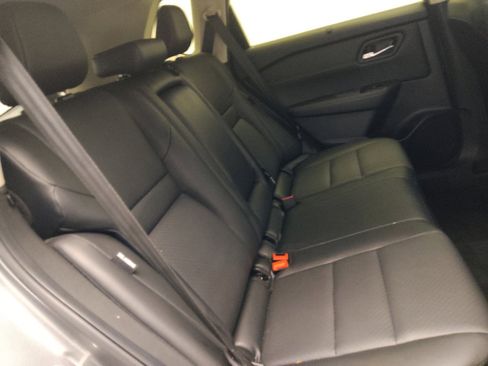 Used 2024 Nissan Rogue SV w/ SV Premium Package FWD image 19