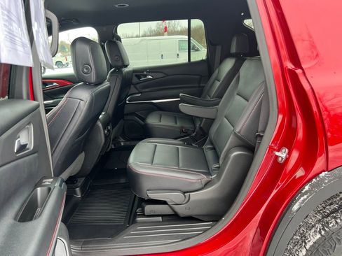 Used 2024 Chevrolet Traverse Z71 w/ LPO, Floor Liner Package image 21