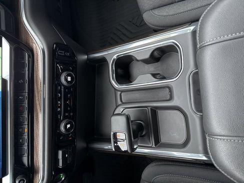 Used 2023 Chevrolet Silverado 1500 LT w/ Z71 Off-Road Package image 15