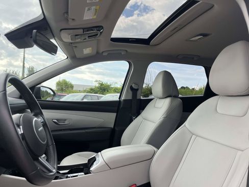 Certified 2025 Hyundai Tucson SEL FWD image 16