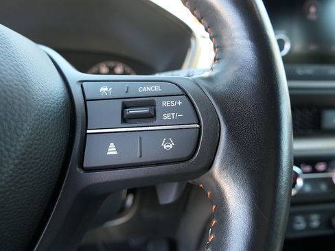 Used 2025 Honda CR-V Sport image 16