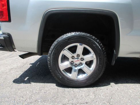 Used 2014 GMC Sierra 1500 SLT w/ Suspension Package, Off-Road RWD image 23