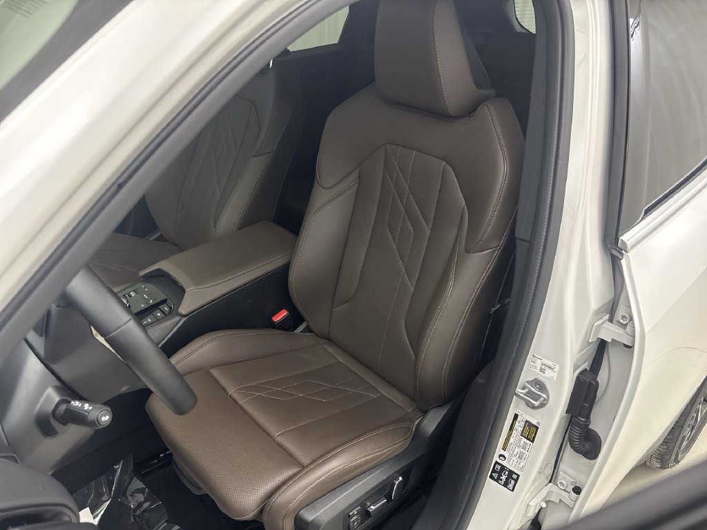 Used 2025 BMW X3 xDrive30i w/ Premium Package AWD/4WD image 13