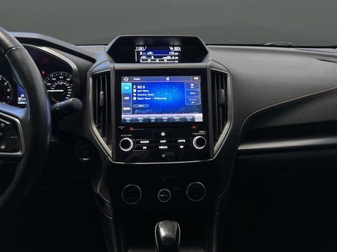 Used 2022 Subaru Crosstrek 2.5i Limited w/ Moonroof Package 2 image 9