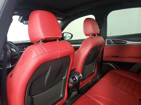 Used 2021 Alfa Romeo Stelvio Ti Sport image 48