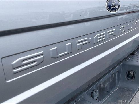 Used 2022 Ford F250 XLT w/ FX4 Off-Road Package AWD/4WD image 31